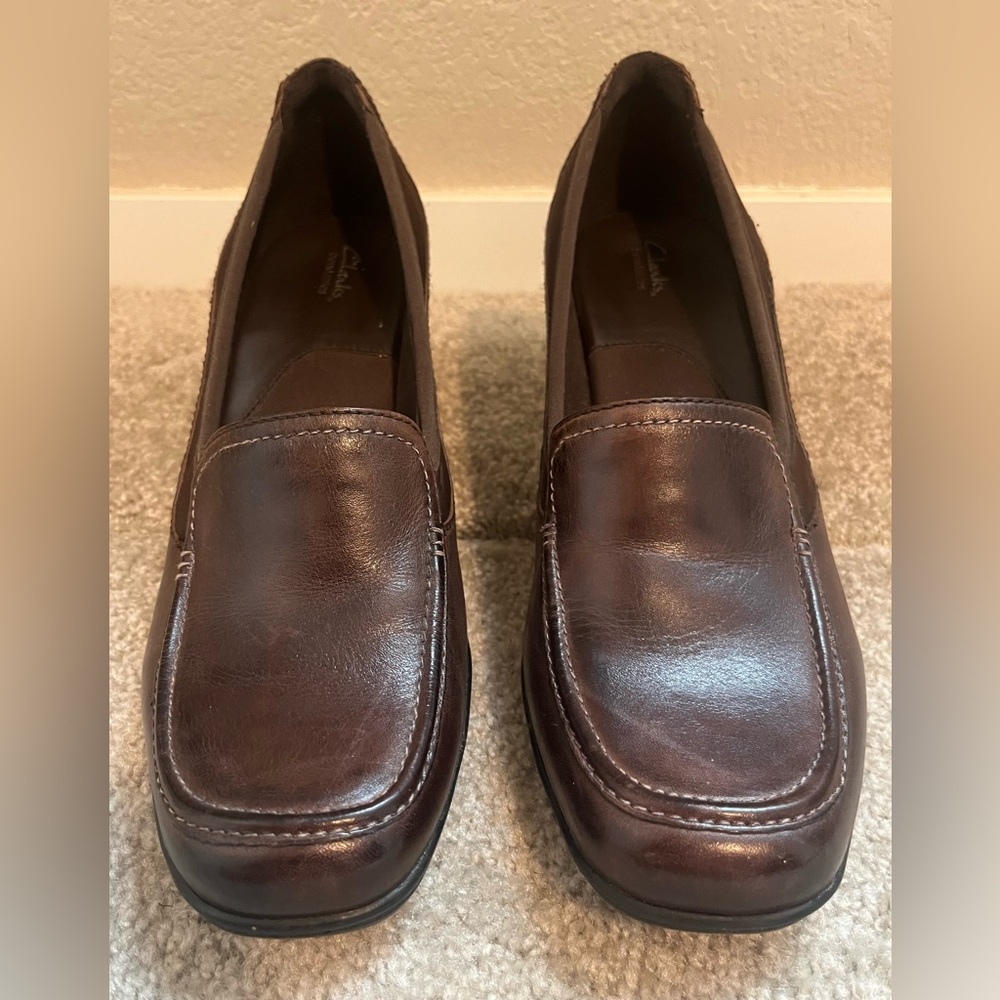 Clarks Bendable Brown Leather Heels Women’s 10M